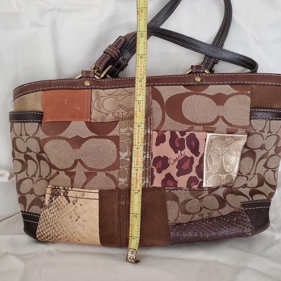 Coach patchwork hand bag - Picture 5 of 5